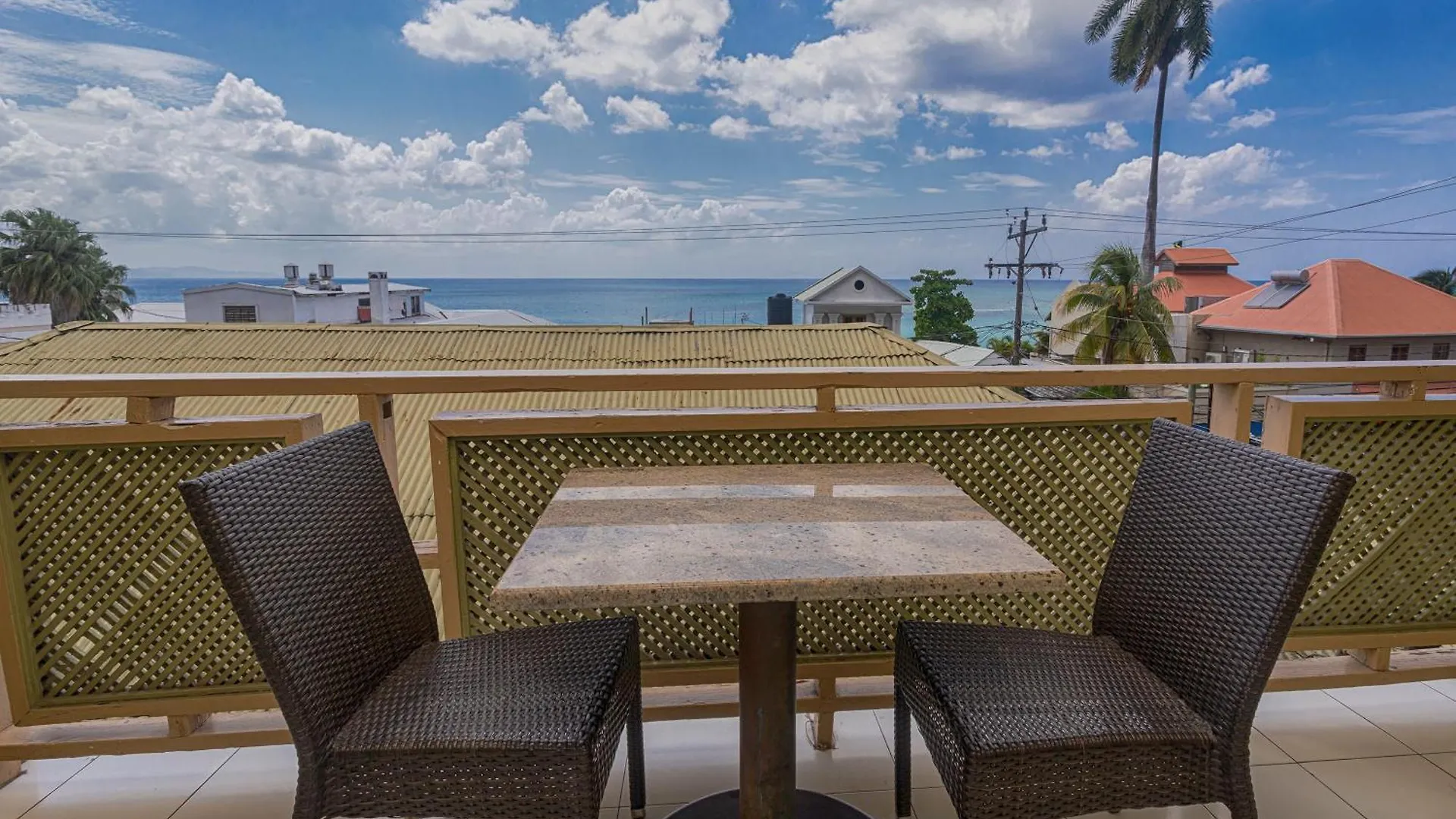 **  Hotel Caribic House à Montego Bay Jamaïque