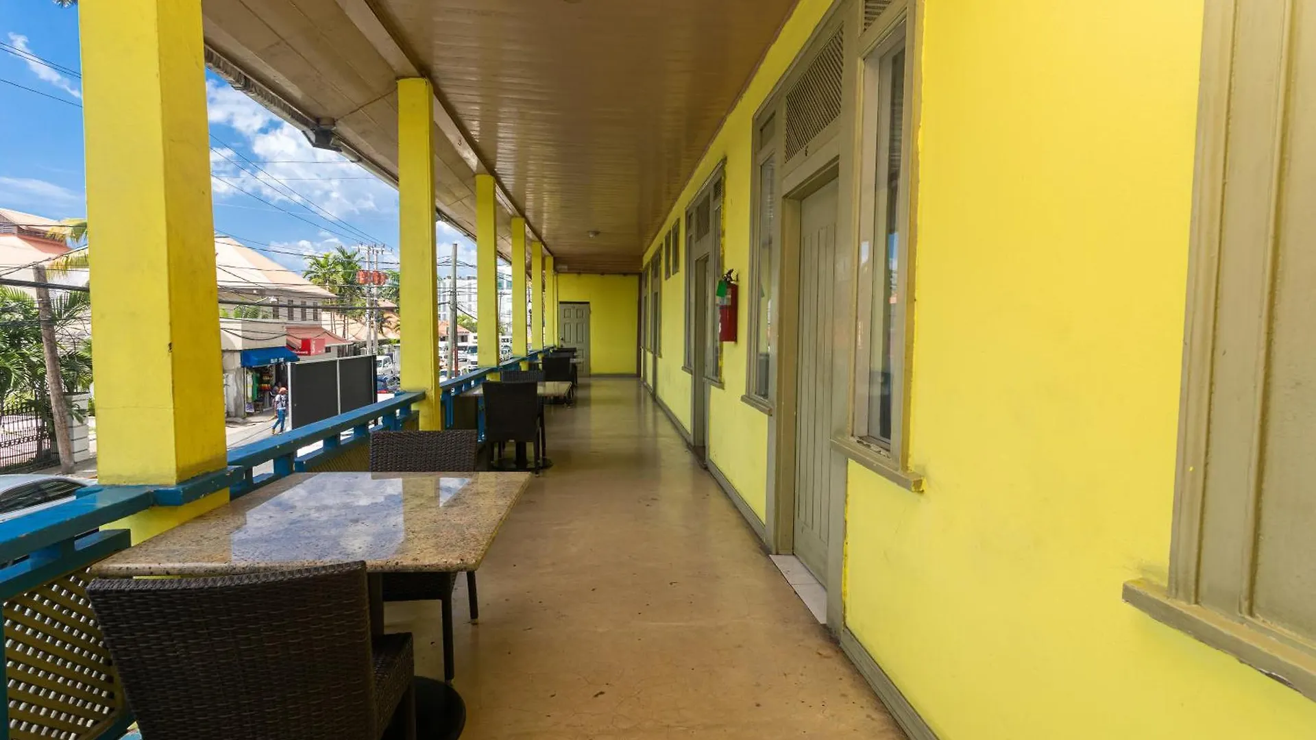 Caribic House Hotel Montego Bay 2*,